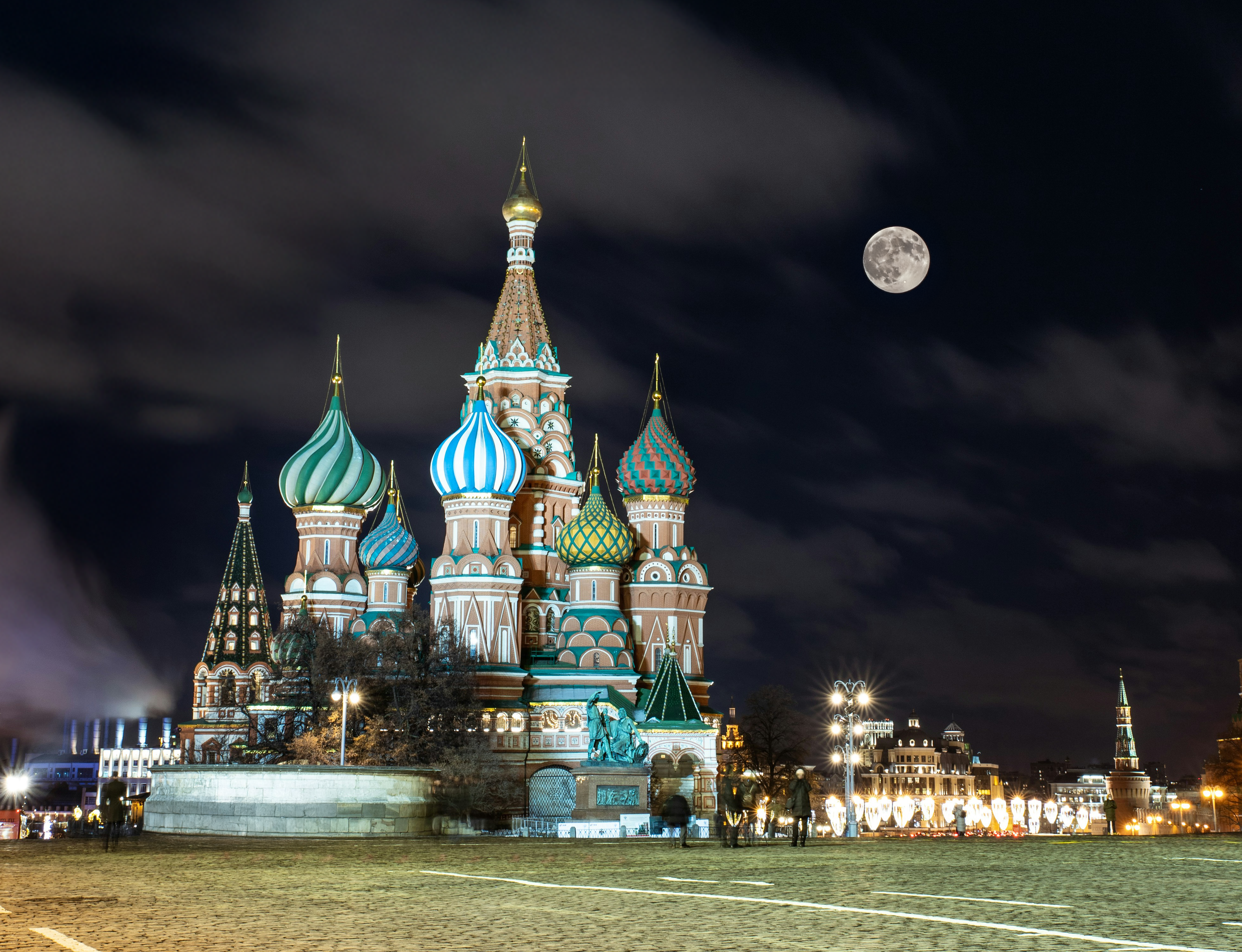 Full Moon Moscow